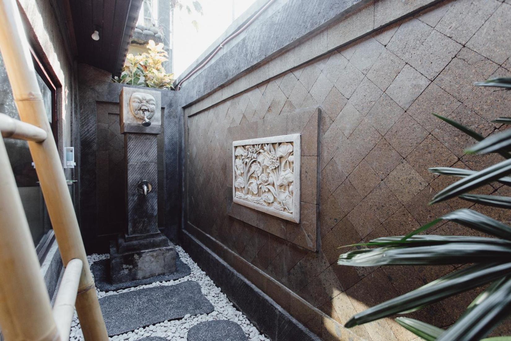 Kishi-Kishi Artvilla Blahbatu Exterior photo