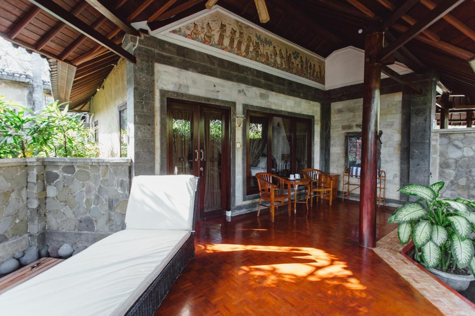 Kishi-Kishi Artvilla Blahbatu Exterior photo